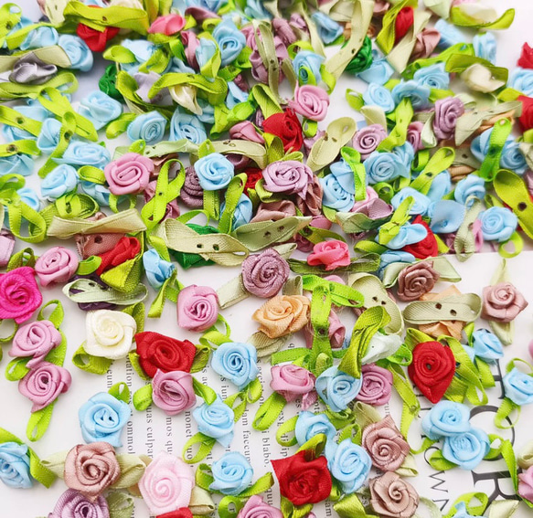大量セット❣ 100枚 巻き薔薇 バラ モチーフ  ハンドメイド パーツ　手芸　素材 3枚目の画像