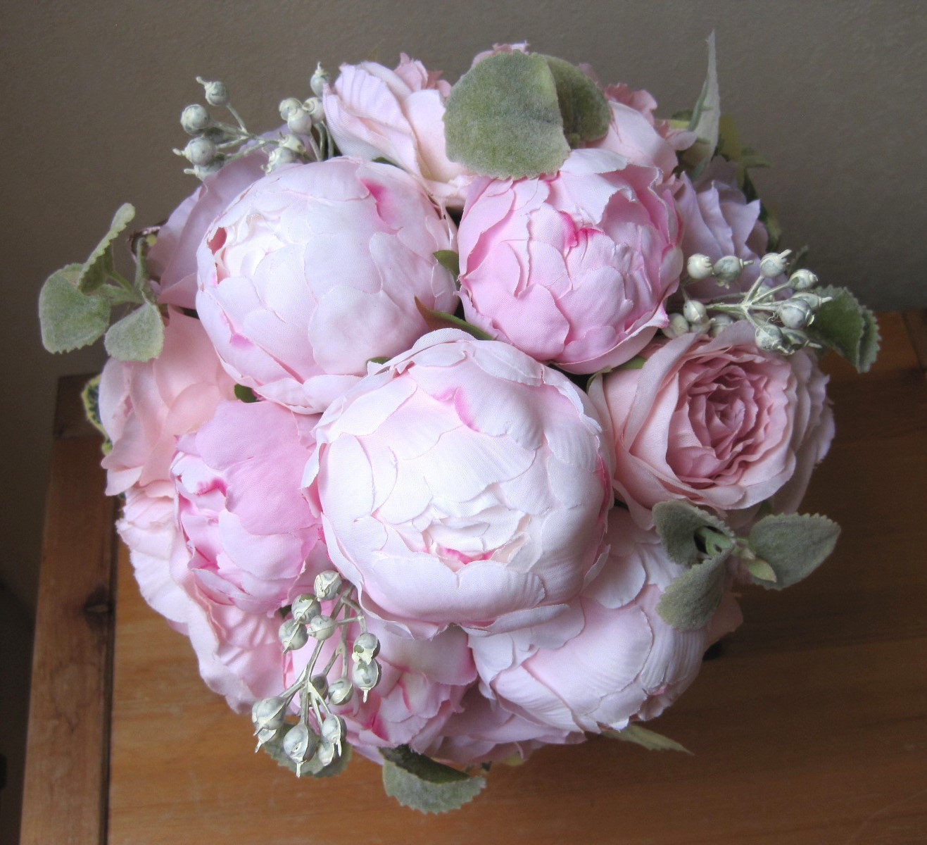 しゃくやくのクラッチブーケ♪ナチュラルブーケ♪ブートニア付き♪生花みたいに綺麗な造花です♪高品質なのに安い