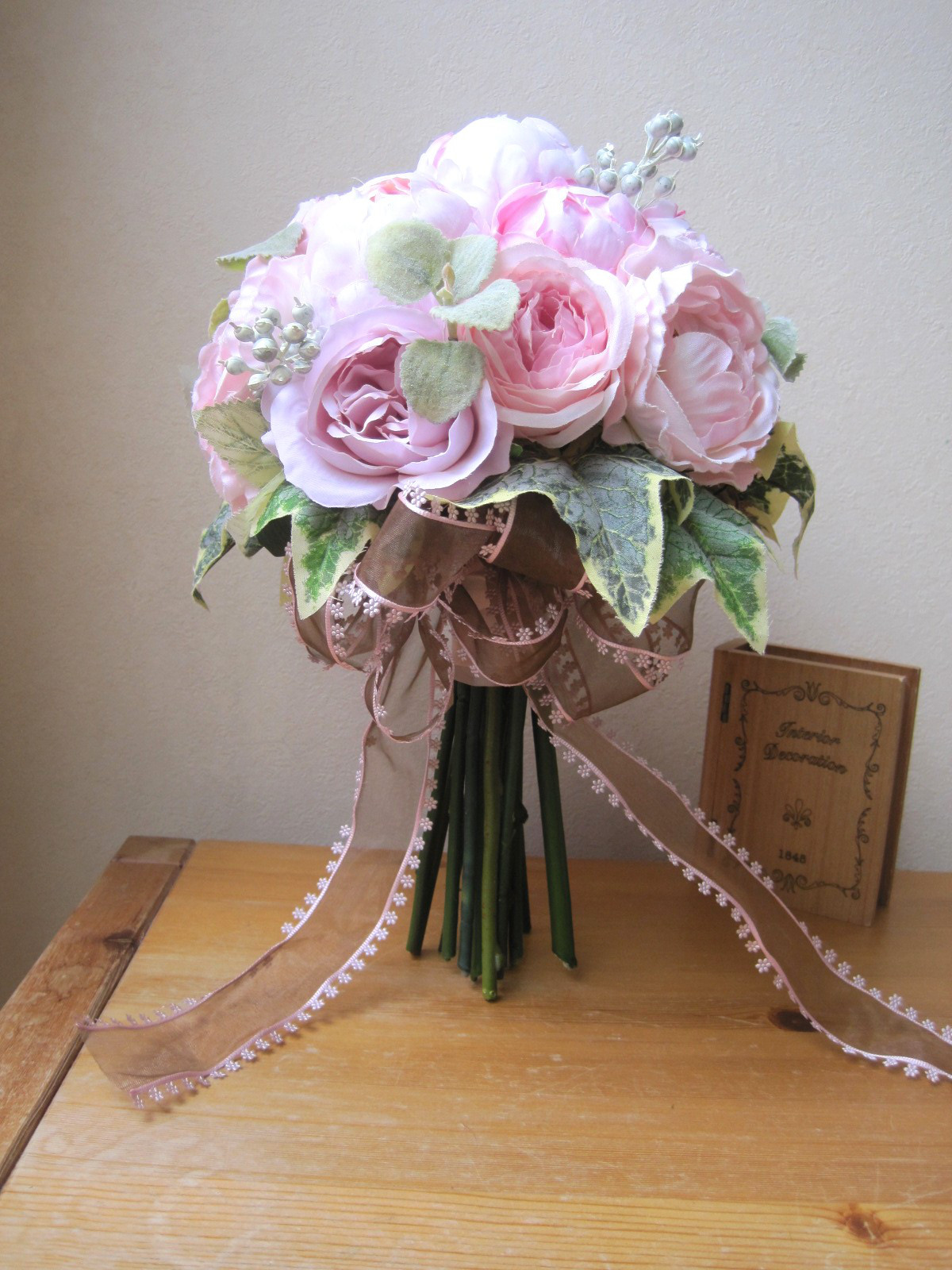 しゃくやくのクラッチブーケ♪ナチュラルブーケ♪ブートニア付き♪生花みたいに綺麗な造花です♪高品質なのに安い