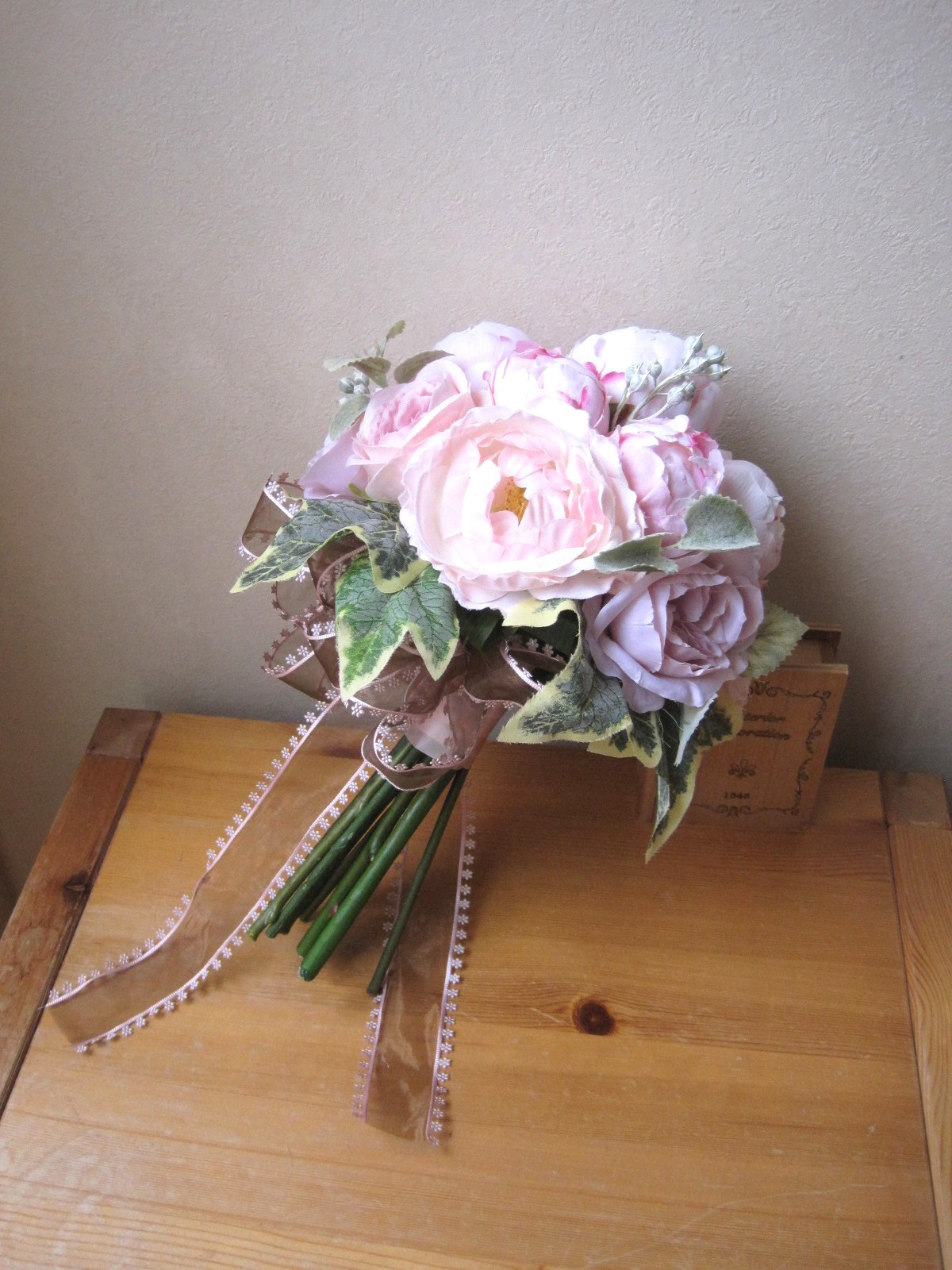 しゃくやくのクラッチブーケ♪ナチュラルブーケ♪ブートニア付き♪生花みたいに綺麗な造花です♪高品質なのに安い