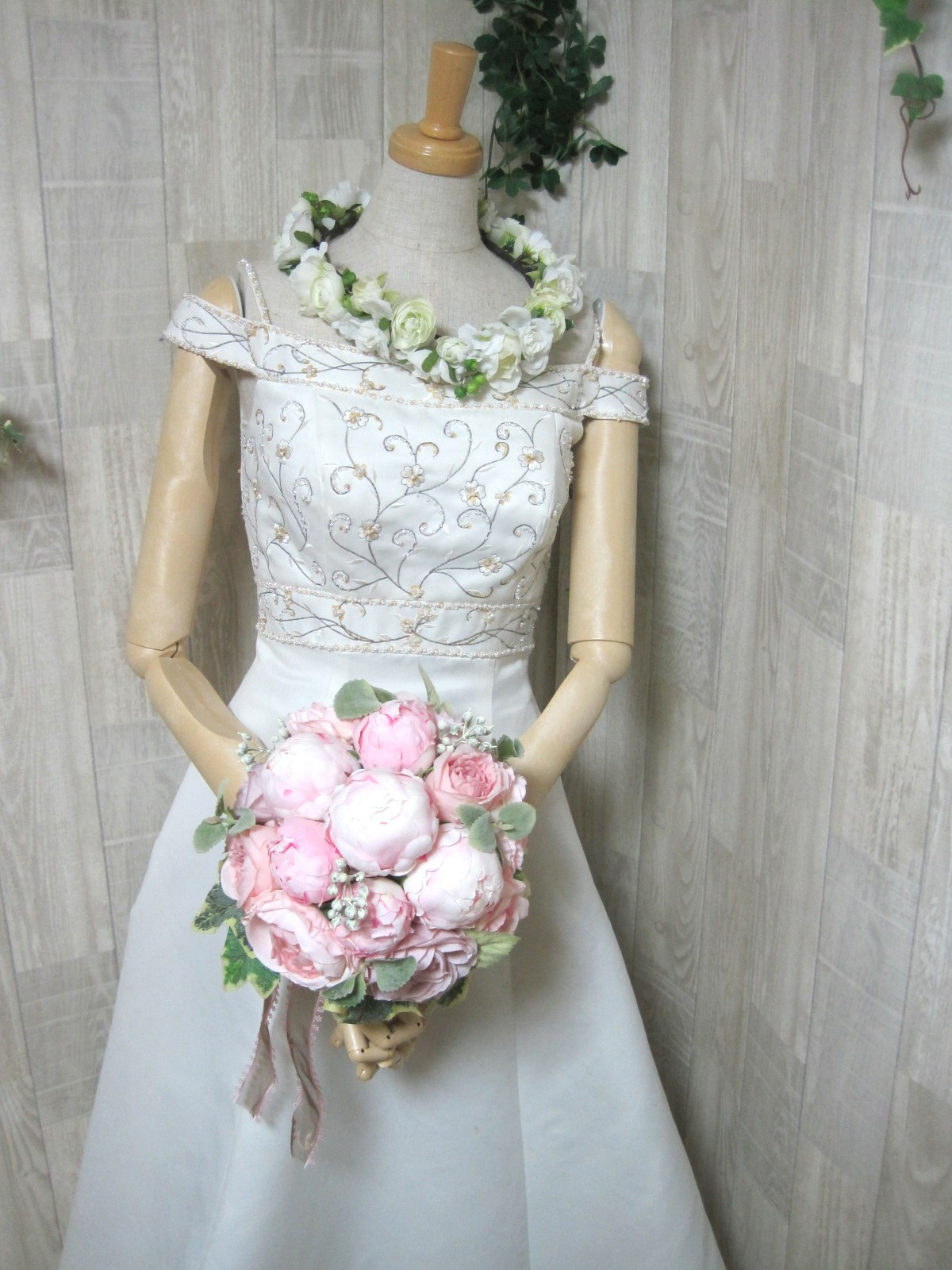 しゃくやくのクラッチブーケ♪ナチュラルブーケ♪ブートニア付き♪生花みたいに綺麗な造花です♪高品質なのに安い