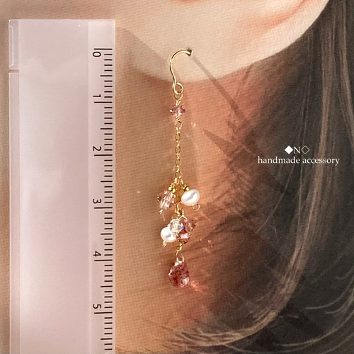 14kgf モスコバイトと淡水パールのピアス スワロフスキー・クリスタルの煌めき 14kgf モスコバイトと淡水パールのピアス スワロフスキー・クリスタル