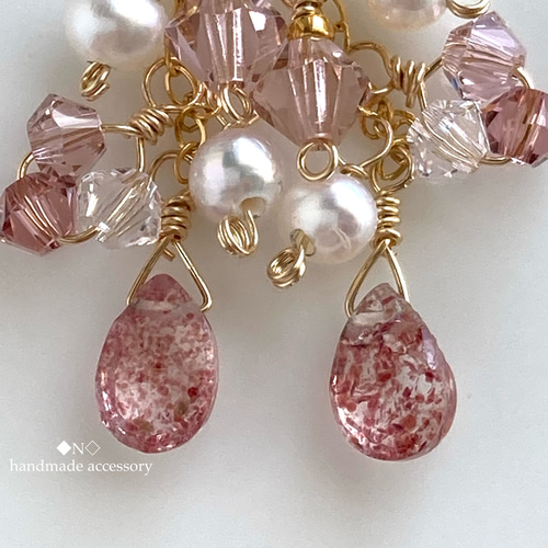 14kgf モスコバイトと淡水パールのピアス スワロフスキー・クリスタルの煌めき 14kgf モスコバイトと淡水パールのピアス スワロフスキー・クリスタル