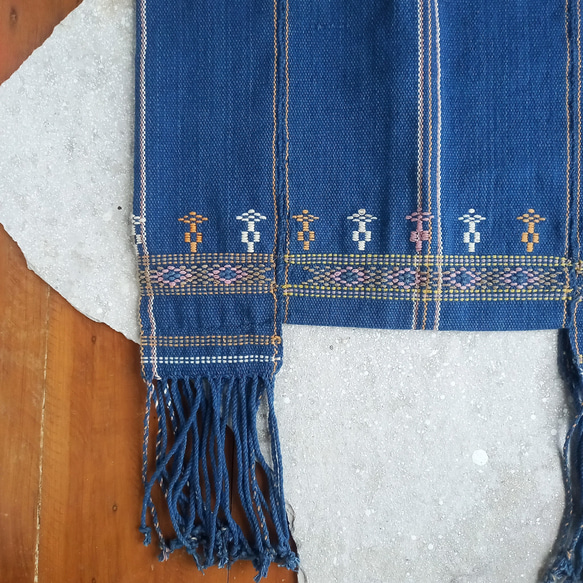 草木染めコットンの手織りショルダーバッグ / 藍 お花柄 / 手縫い / 1点もの 2枚目の画像