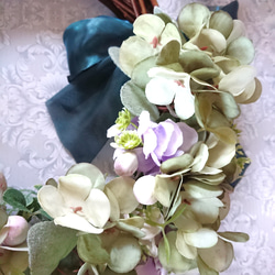 『Ｌサイズ』グリーンの紫陽花と白い小花のチュラルでお洒落なリース・アーティシャルフラワー 3枚目の画像