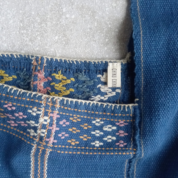 手工編織植物染棉單肩包/靛藍三角圖案/手工縫製/獨一無二 第6張的照片