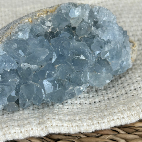 セレスタイト原石☆*:.｡. その他インテリア雑貨 powerstoneshop HOLY
