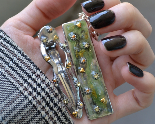 デイジー✥ヘアクリップ2個セット▷▷ゴールド×モスグリーン