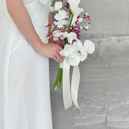 カラー胡蝶蘭♪アームブーケ ウェディングブーケ ブートニア付き