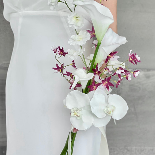 ウェディングブーケ　アームブーケ カラー胡蝶蘭♪アームブーケ ウェディングブーケ ブートニア付き