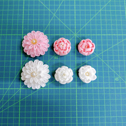☆匿名便送料無料☆受注生産【カラーが選べる】14色　つまみ細工の半クス　結婚式　七五三　成人式　2WAYコサージュピン 3枚目の画像