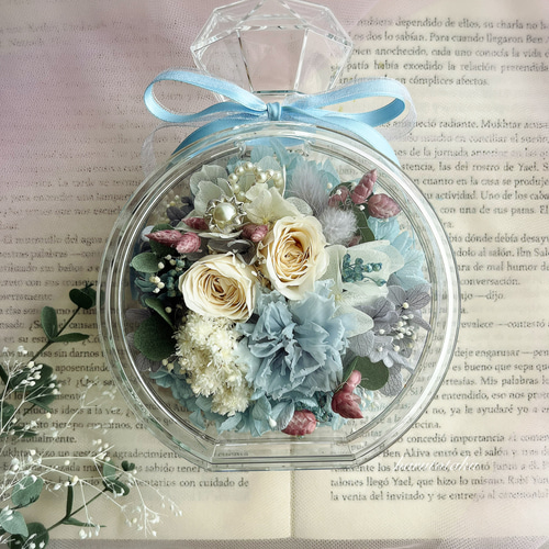 美しさを長く楽しめる❗️プリザーブドフラワー《バラ・カーネーション  