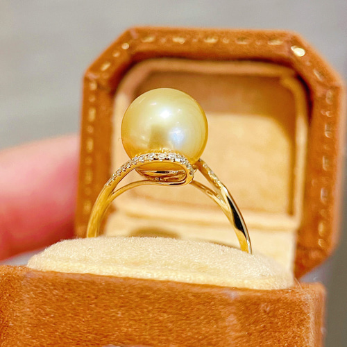 真珠とダイヤモンドのリング(18金) 指輪 K18 ダイヤモンド 真珠