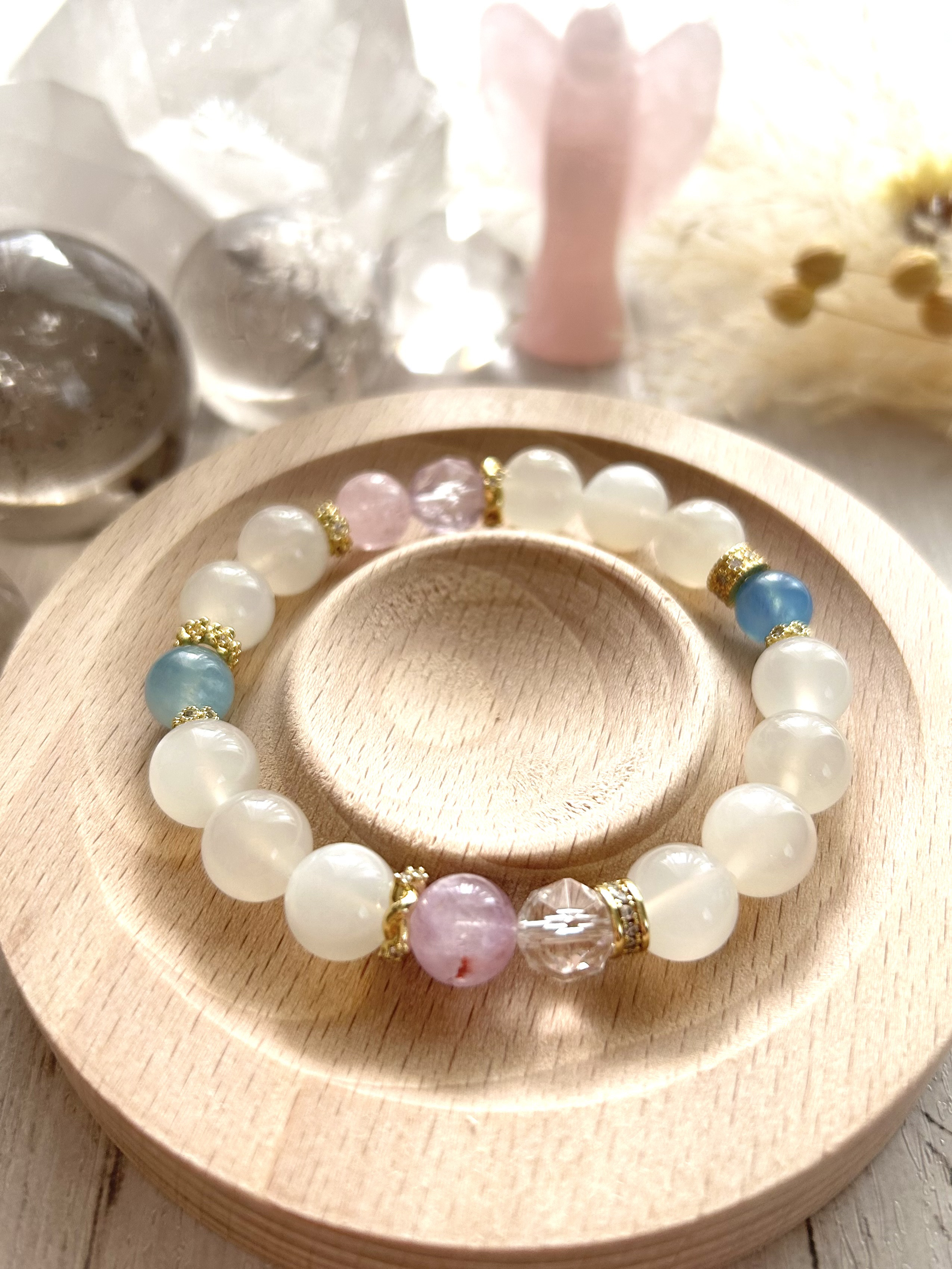 ムーンストーン&アクアマリン&ラベンダーアメジスト&アメジストカット&水晶　天然石ブレスレット