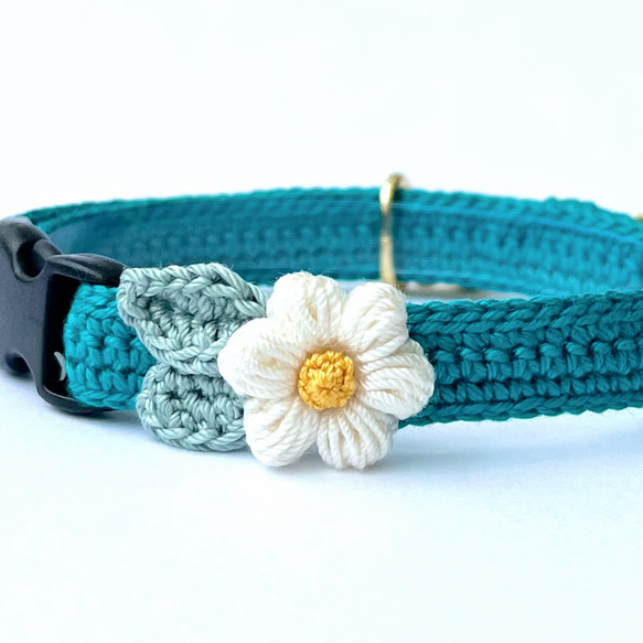 ぷっくりお花　ビビッド　猫さんにやさしい首輪【かぎ針編み　猫の首輪　猫　首輪　セーフティバックル　アジャスター】 18枚目の画像