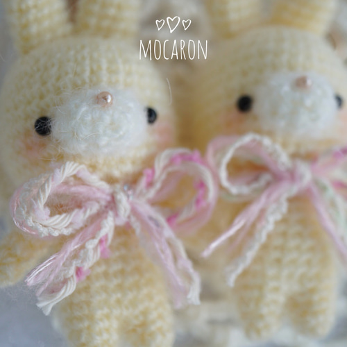 おめかし♡うさちゃん 引き揃え糸のリボン あみぐるみキーホルダー