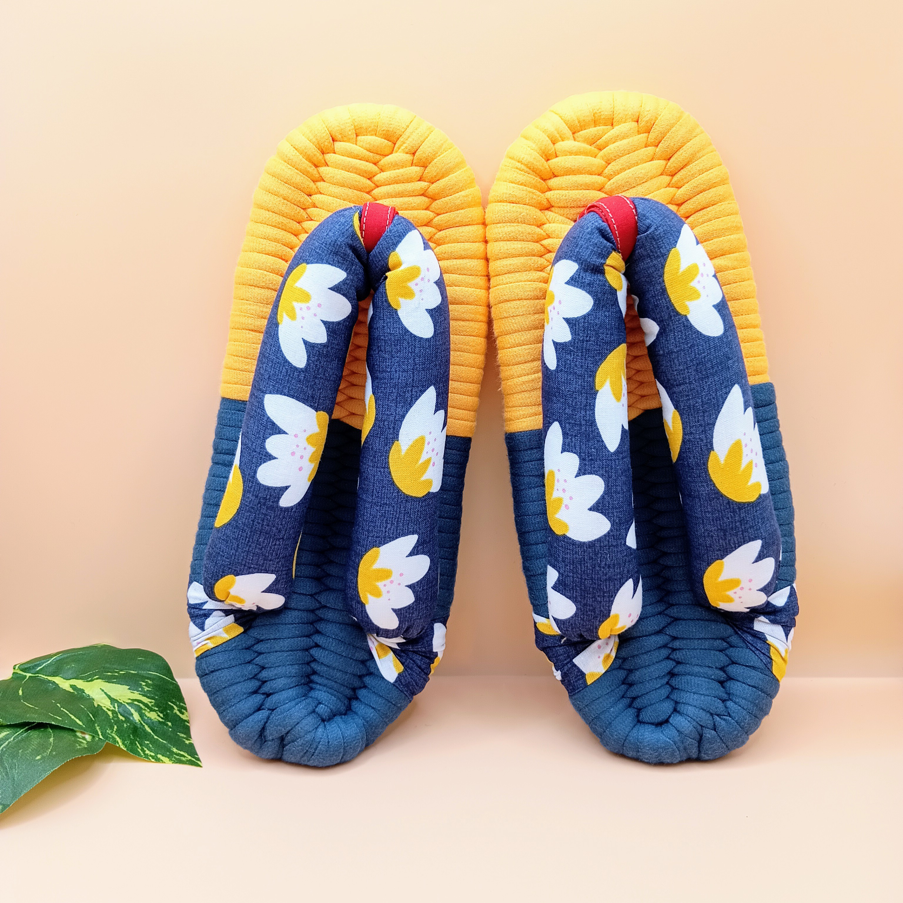 布ぞうり Mサイズ青 黄色 ルームシューズ  スリッパ 布草履 プレゼント ギフト 花柄 4,455円