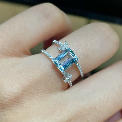 K18WG 天然ダイヤモンドアクアマリンリング指輪18金0.75ct