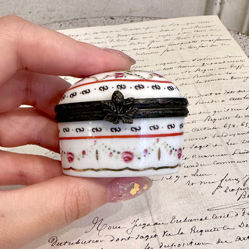 陶器の花柄ピルケース フランスビンテージ Porcelain art その他