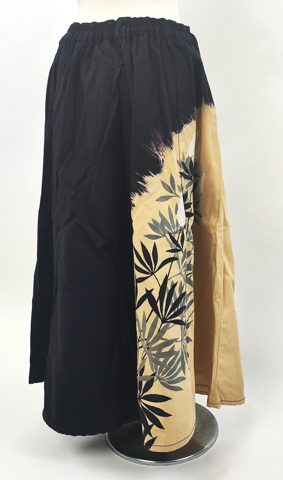 江戸時代から続く伝統技法で描いた１点物のギャザースカート 6枚目の画像