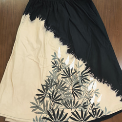 江戸時代から続く伝統技法で描いた１点物のギャザースカート 8枚目の画像
