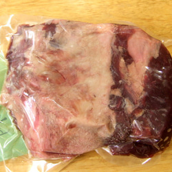 木曽駒産 ジビエ　夏熊カタ肉　1kg 4枚目の画像