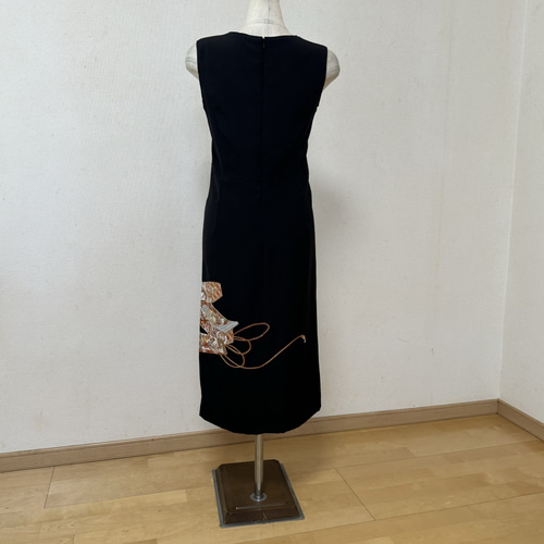 蘇州刺繍 スワトウ刺繍 香箱 帯締め 黒留袖のシンプルフォーマル  