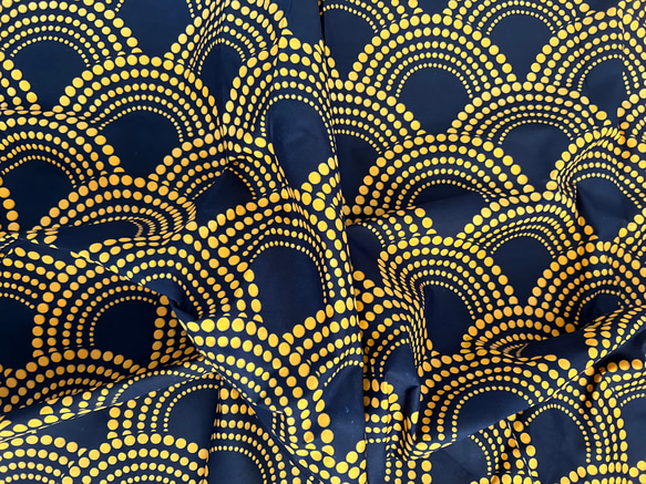 ◆110cmx100cm◆アフリカ生地　布　アフリカンファブリック　ワックスプリント　ハンドメイド　小物作り 5枚目の画像