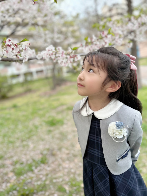 Rose pearlのミニコサージュ　３色　入園入学式に♡ 2枚目の画像