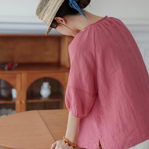 肌映え大人かわいいピンク リネンのブラウス フリルカラー【春秋夏