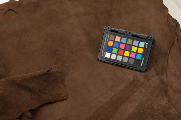 ディアスエード チョコ Deer Suede Chocolate Brown - 鹿革 天然皮革 Leather 人気・おすすめ｜省スペース設計・旅行向けにおすすめ 公式 プライバシー配送 日本発送・保証書付き商品