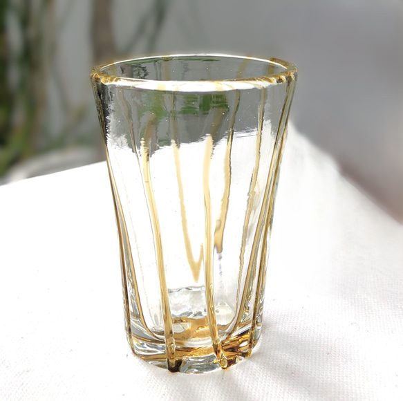 カラフルひとくちグラス【アンバー】　～ペルシャの手吹きガラス～ 3枚目の画像