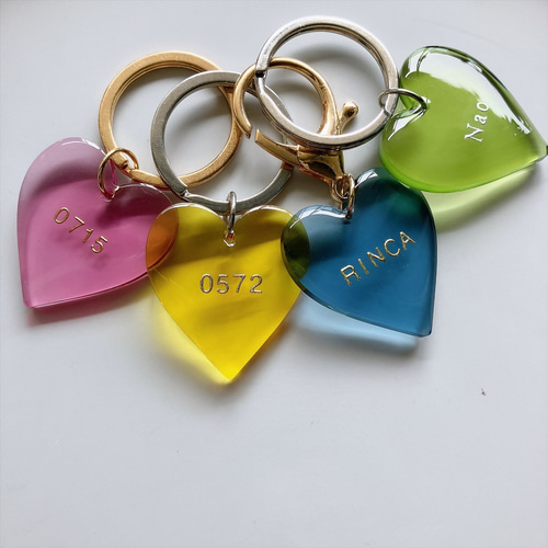 名入れ/言葉入れ無料】全12色 クリアカラー ハート キーホルダー M