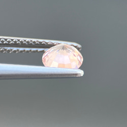 天然石ジルコンルース Natural Zircon 0.9ct 8枚目の画像