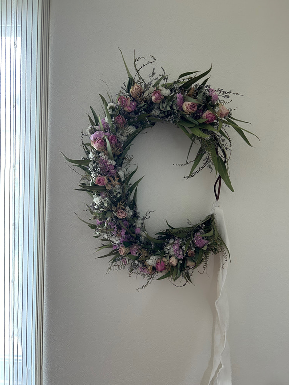 バラとスターチスとユーカリの華やかなピンクリース リース hana  