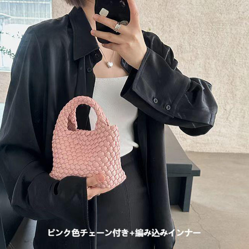 イントレチャートスタイルの】編み手作りのミニバッグ、ハンドル付きの