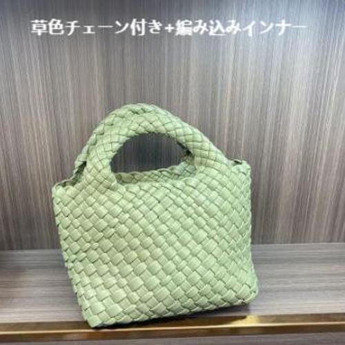 イントレチャートスタイルの】編み手作りのミニバッグ、ハンドル