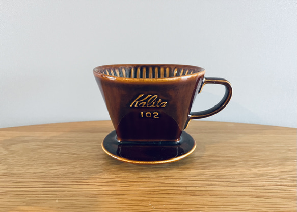 国産の古いコーヒードリッパー　カリタ Kalita コーヒー ドリッパー 陶器製 102-ロト(2~4人用) 1枚目の画像