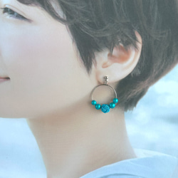 【水引アクセサリー】あわじ玉ピアス／イヤリング(フープデザイン)　color：水色・ターコイズ　晴れやかブルー 3枚目の画像