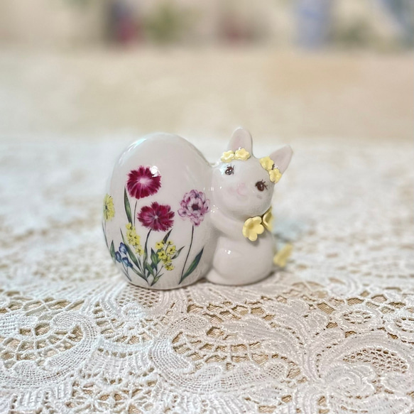 【陶器】春の祝祭　置物　イースターエッグ　イースターバニー　うさぎ 1枚目の画像