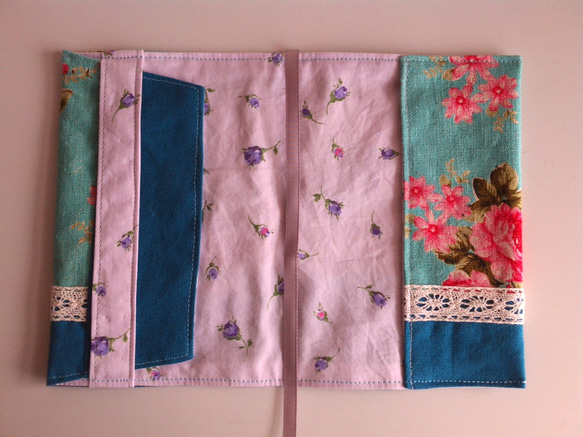 文庫本カバー（濃いピンクの花柄G、ブルー、レース） 4枚目の画像