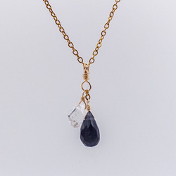 18金【ティアドロップネックレス】Yゴールド K18刻印入 新品！しずく雫 18金【ティアドロップネックレス】Yゴールド K18刻印入 新品！しずく雫