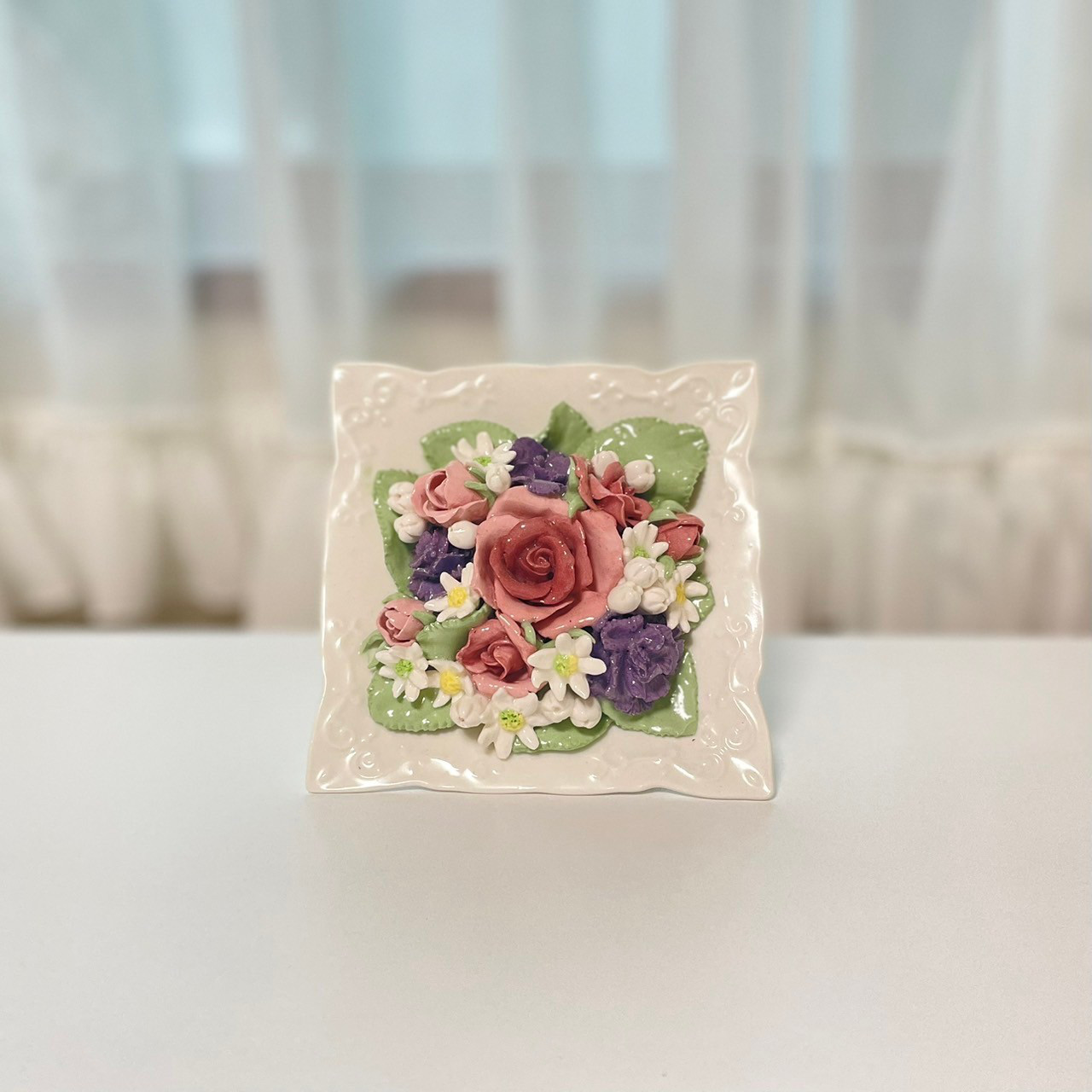 贈り物に【陶器】shikakuフラワーポット　薔薇