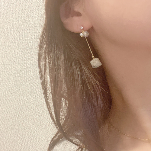 ドライフラワー 押し花 レジン 揺れるピアス イヤリング 大人可愛い