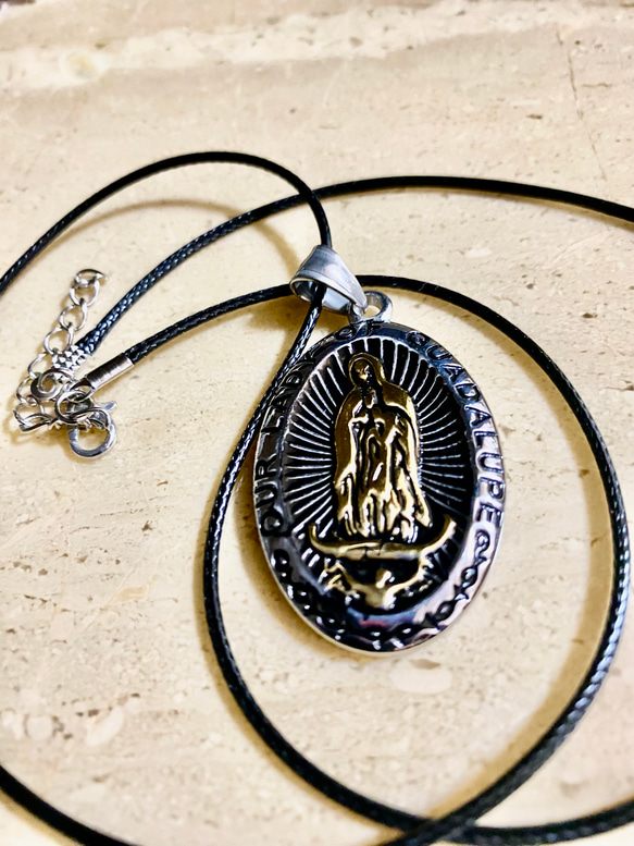 聖母マリア 奇跡のメダイ ルルドの泉 シルバー✖️ゴールドネックレス