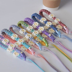 7色 デイジーの花手編みコーヒーカップベルト☆携帯用コップのコップカバ☆ミルクティーとアイスクリーム 4枚目の画像