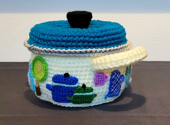 毛糸雑貨 レトロホーロー鍋 ／ キッチン  (小物入れ、置物） 3枚目の画像