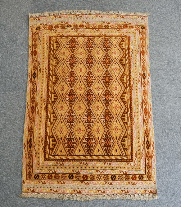 アフガニスタンマシュワニキリム 手織り絨毯size:115㎝ × 76cm