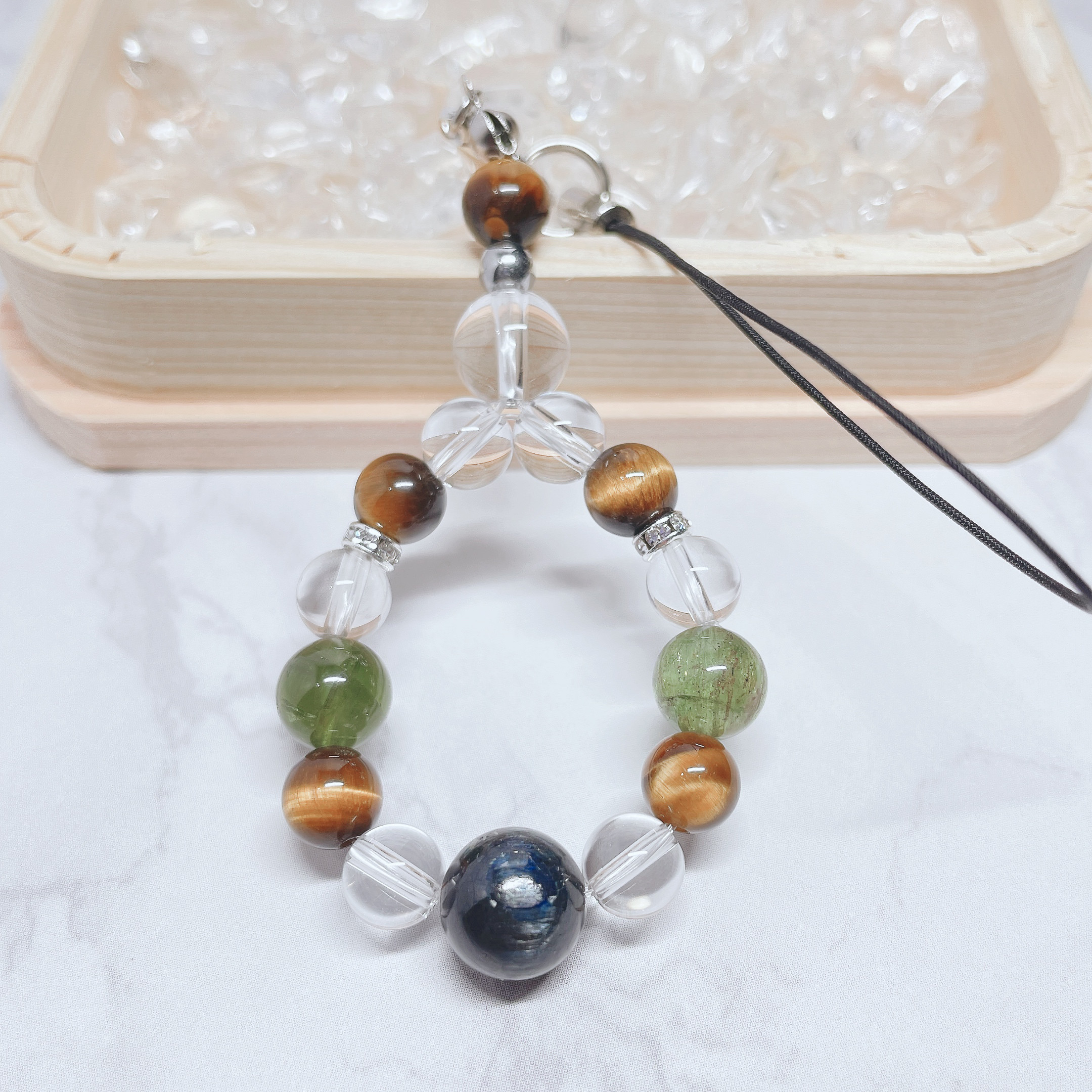 ✦希少⭐️現状を変えたいあなたへ カイヤナイト・アパタイト・タイガーアイ 天然石ストラップ No707S