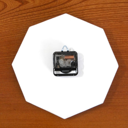 【壁掛け時計 八角形 麻の葉模様 天色ターコイズブルー】ギフト 陶器 時計 贈り物 おすすめ トルコブルー 木目 静か 5枚目の画像